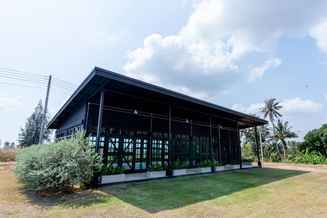 The Barn Hua Hin Hotel Ban Ban Khao Tao Exterior foto